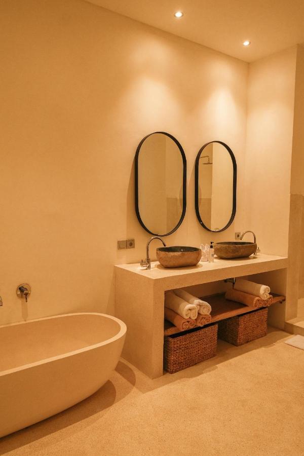 Ubud Luxury 2-Bedroom Villa With Private Pool And Bbq - Serene Escape! エクステリア 写真